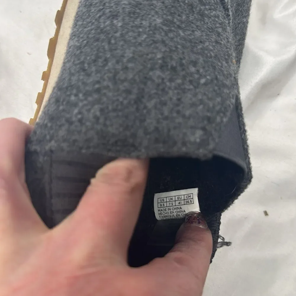 Toms Men’s Shade Alpargata Resident Shoes. Size 9.5.
